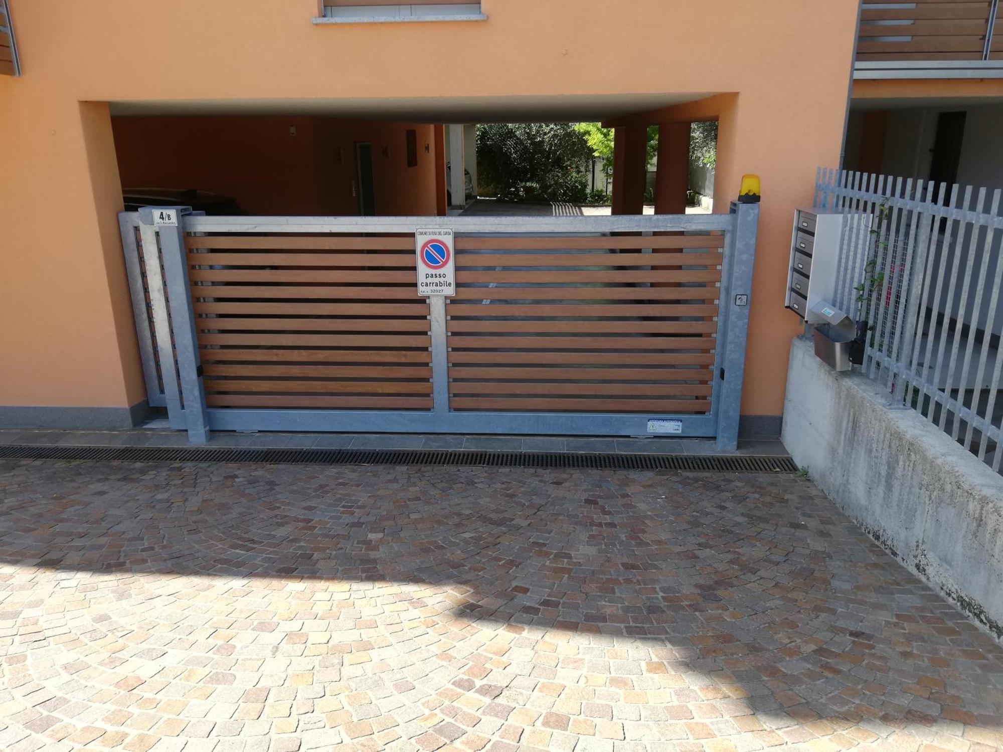 Appartamento La Terrazza Riva del Garda Ngoại thất bức ảnh